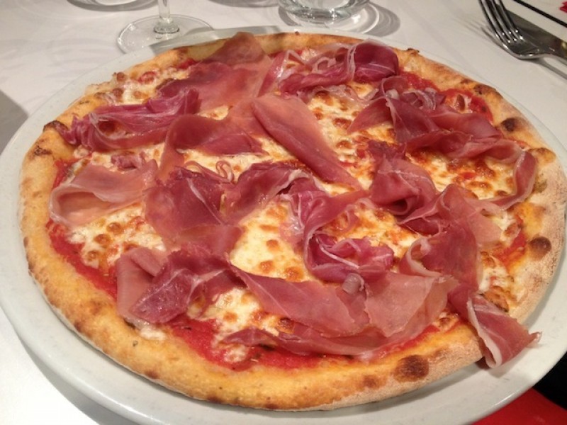 → PIZZA FRANCOIS Cagnes sur Mer Pizzas au Feu de Bois Livrée